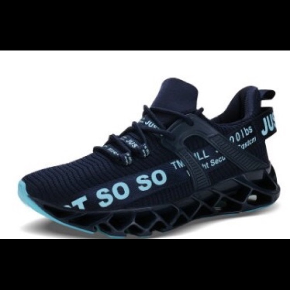 Athletic shoes - Picture 8 of 8